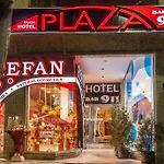 Hotel Plaza Warna