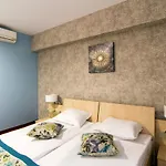 Plaza Hotel Warna