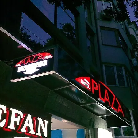 Отель Plaza