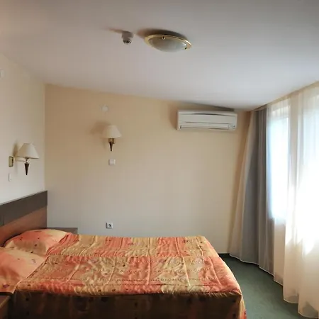 Plaza Szálloda 3*